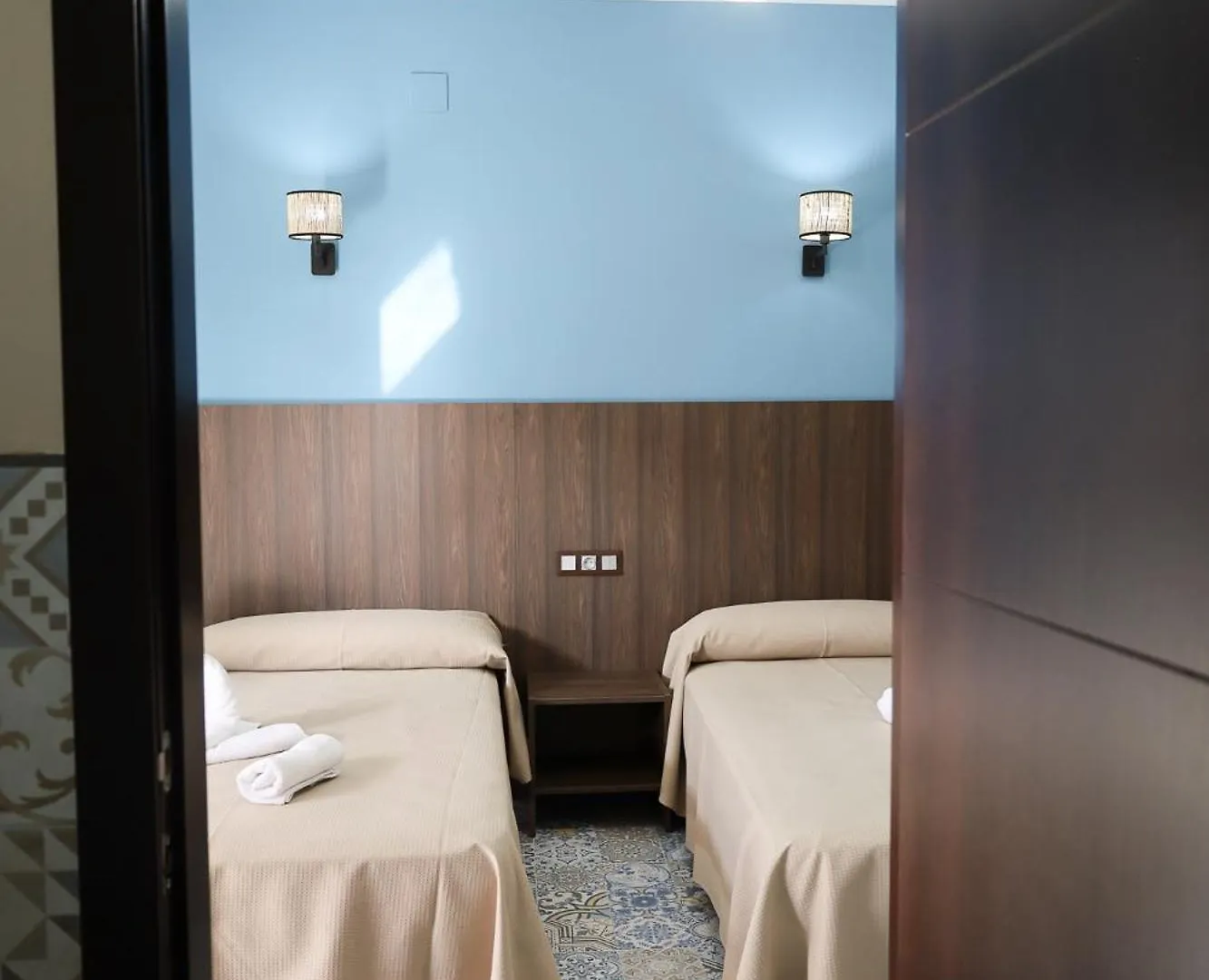 Hospedium Dlj Hostal La Paz Marmolejo Parking Gratis Guest house
